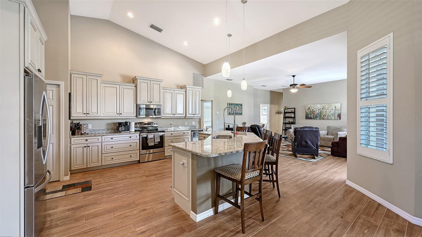 Image 18 of 74 For 9011 Misty Creek Drive