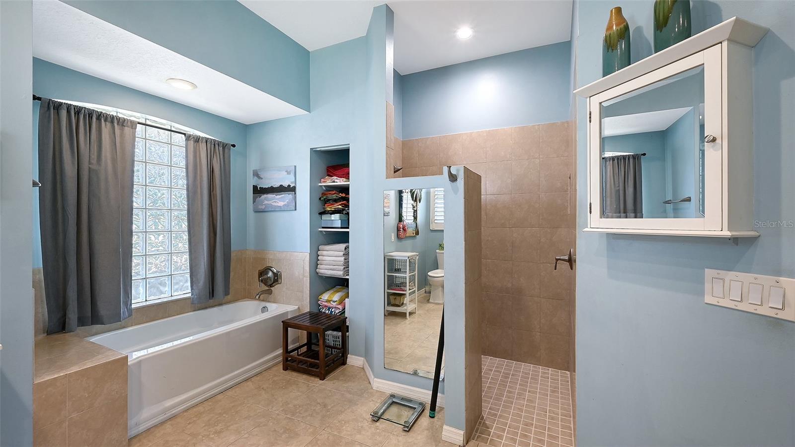 Image 40 of 74 For 9011 Misty Creek Drive