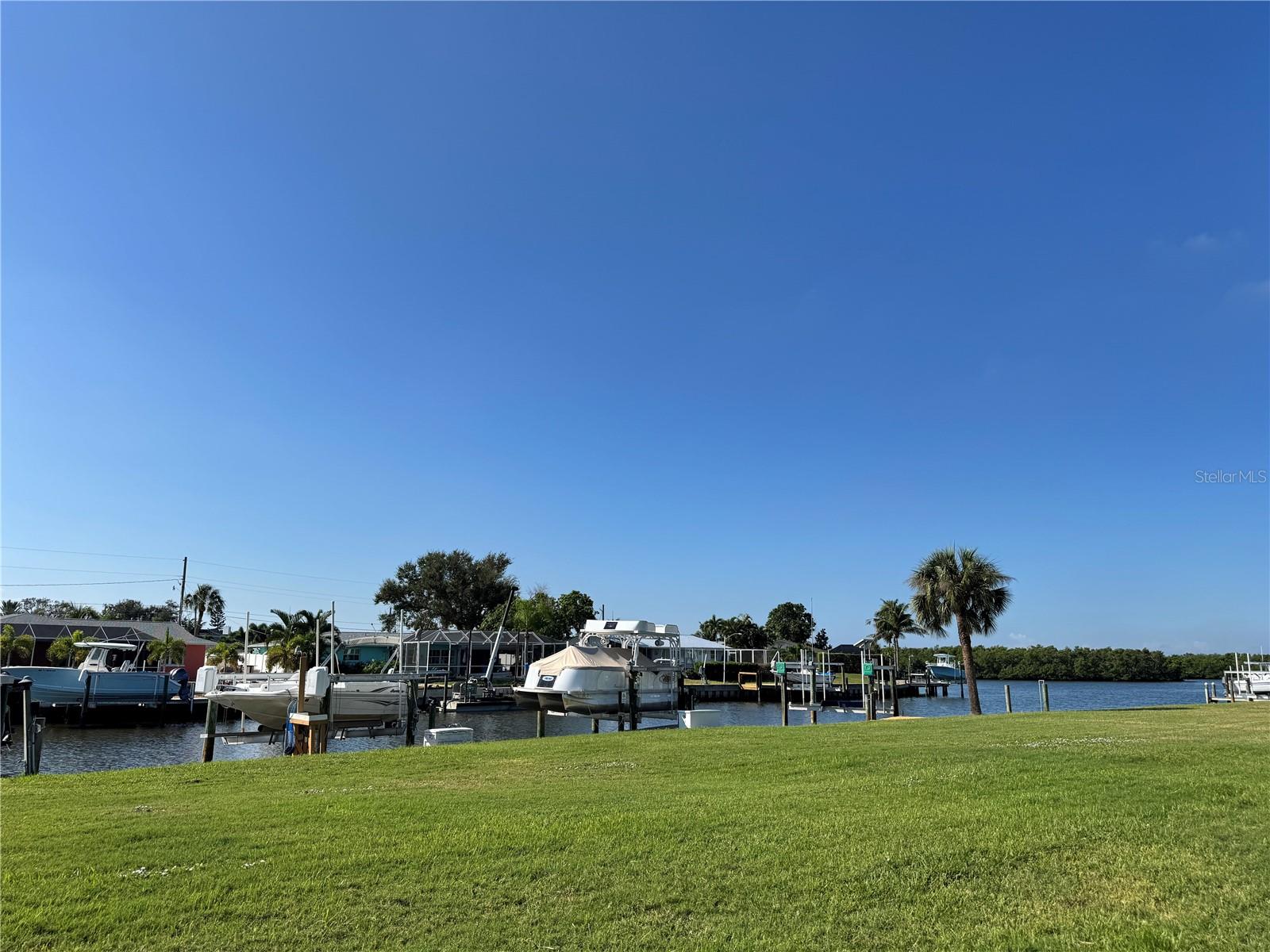 Image 44 of 52 For 10443 Waterbird Way 22