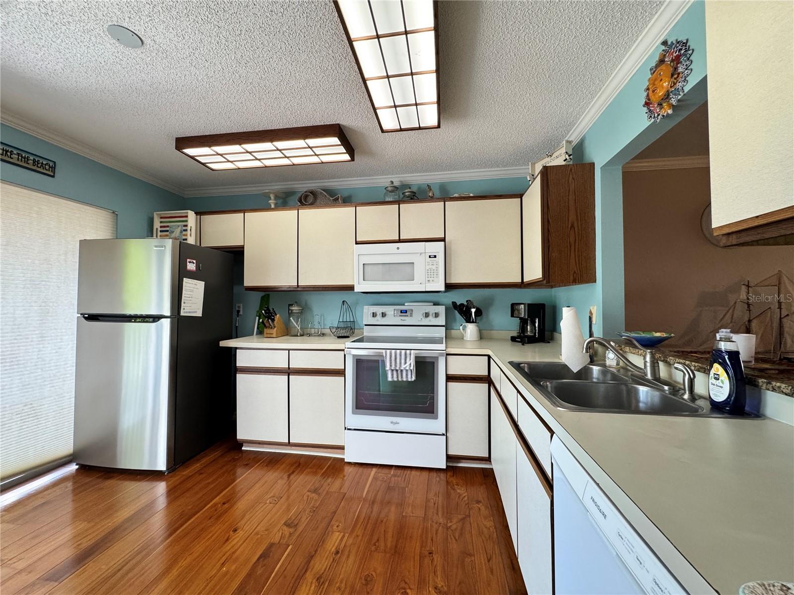 Image 7 of 52 For 10443 Waterbird Way 22