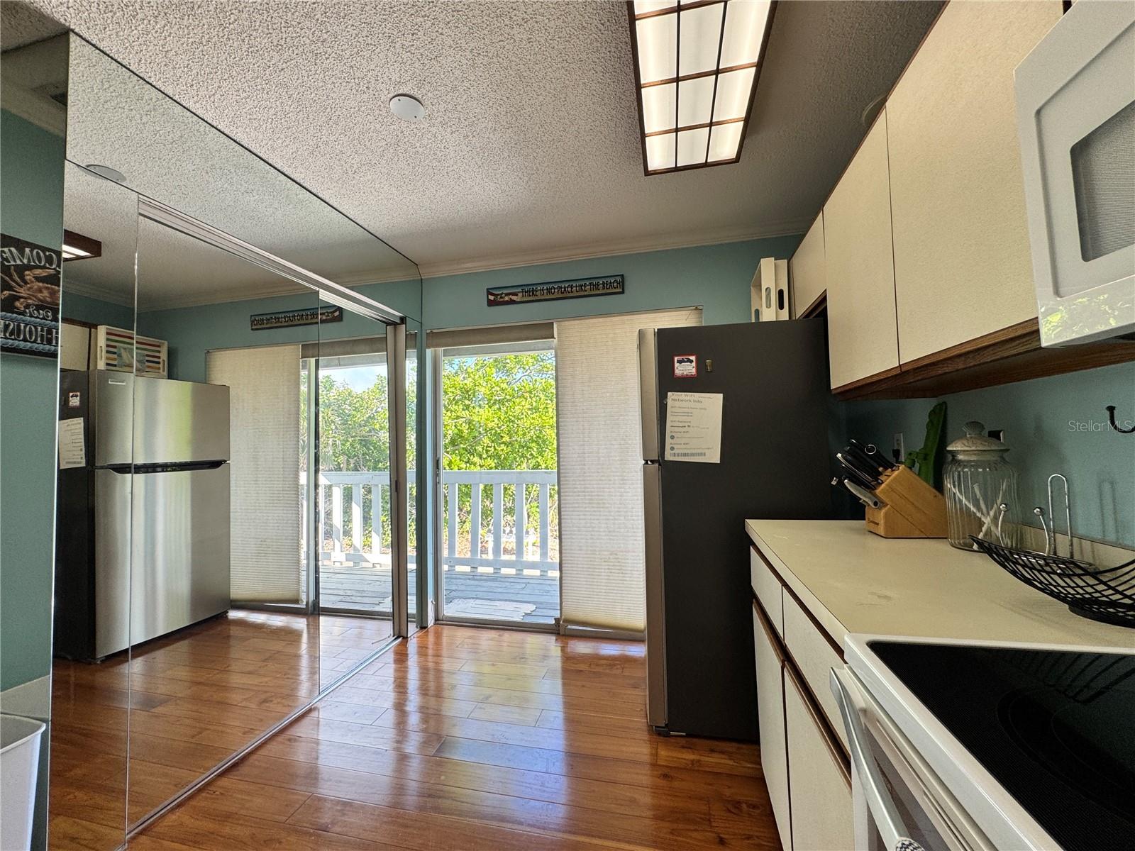 Image 9 of 52 For 10443 Waterbird Way 22