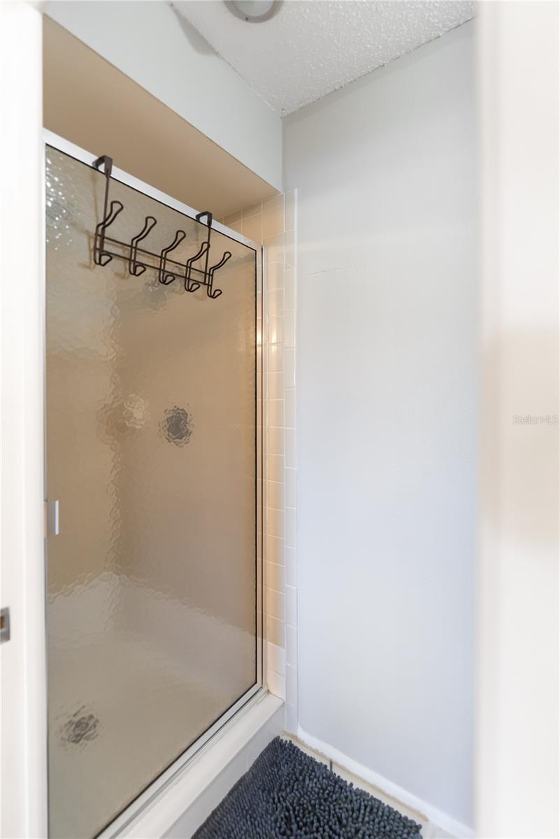 Image 40 of 69 For 3009 Taywood Meadows 14