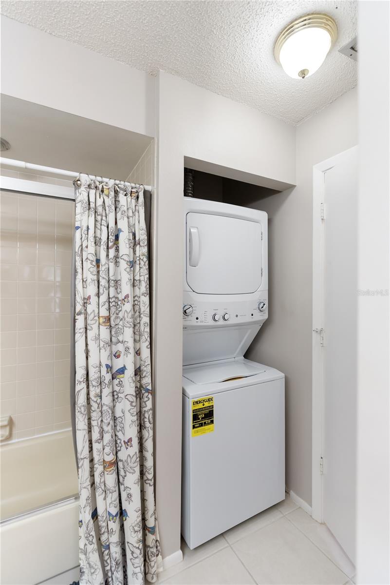 Image 50 of 69 For 3009 Taywood Meadows 14