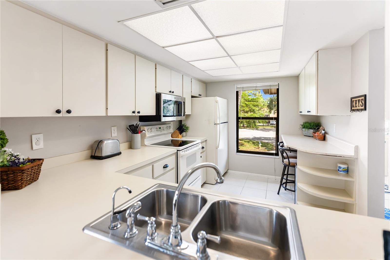 Image 61 of 69 For 3009 Taywood Meadows 14