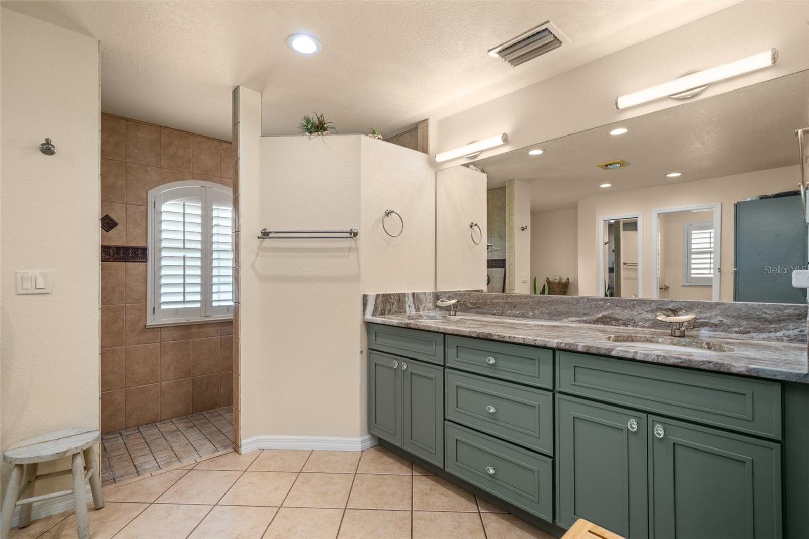 Image 36 of 78 For 1360 Lake Josephine Drive