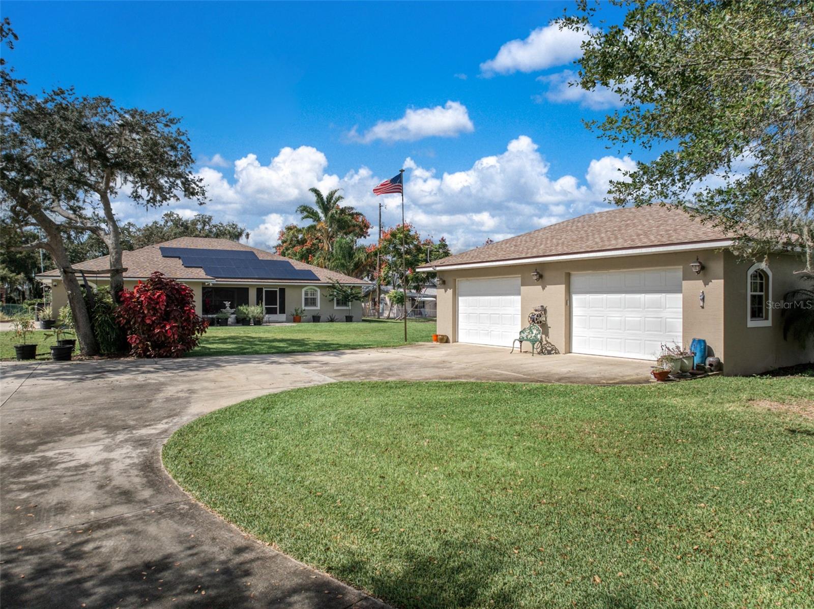 Image 5 of 78 For 1360 Lake Josephine Drive