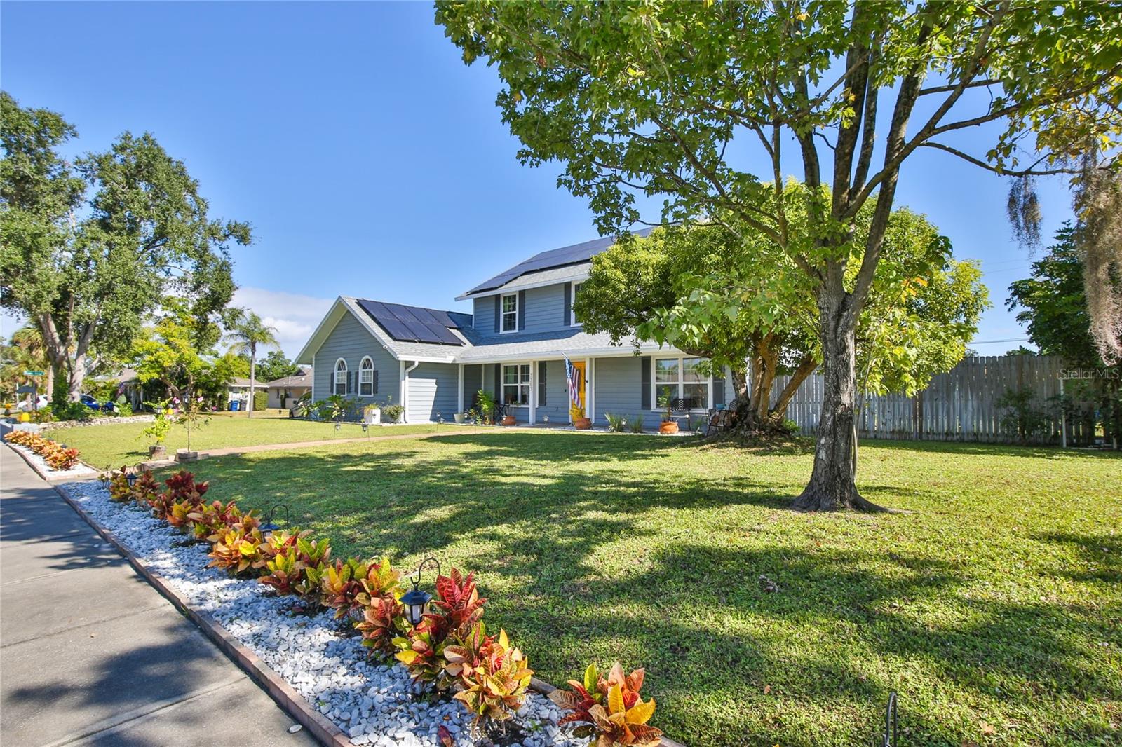 Image 3 of 39 For 7303 Manatee Street