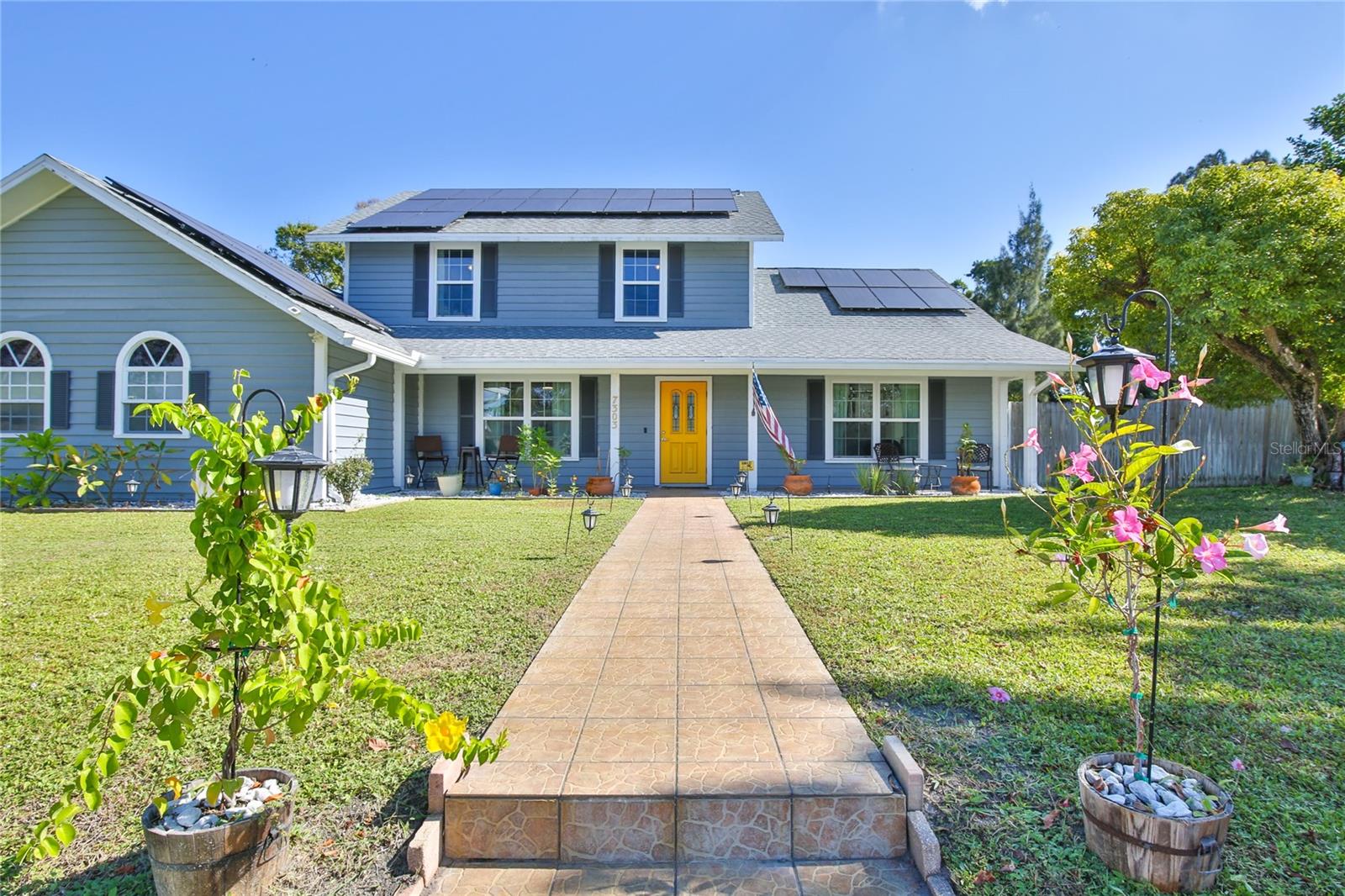 Image 4 of 39 For 7303 Manatee Street