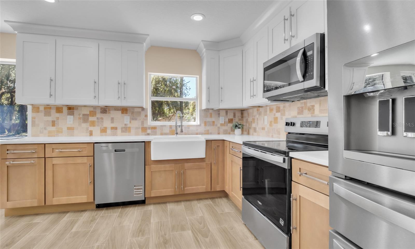 Image 17 of 46 For 4602 Lithia Pinecrest Road