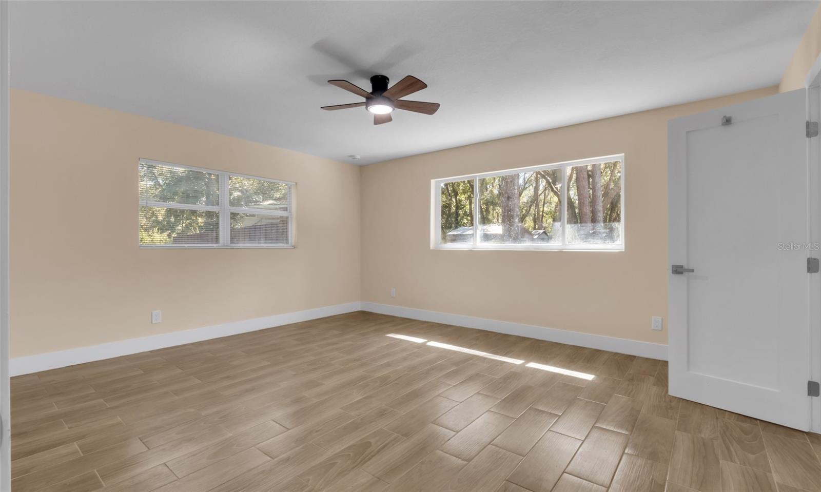 Image 32 of 46 For 4602 Lithia Pinecrest Road