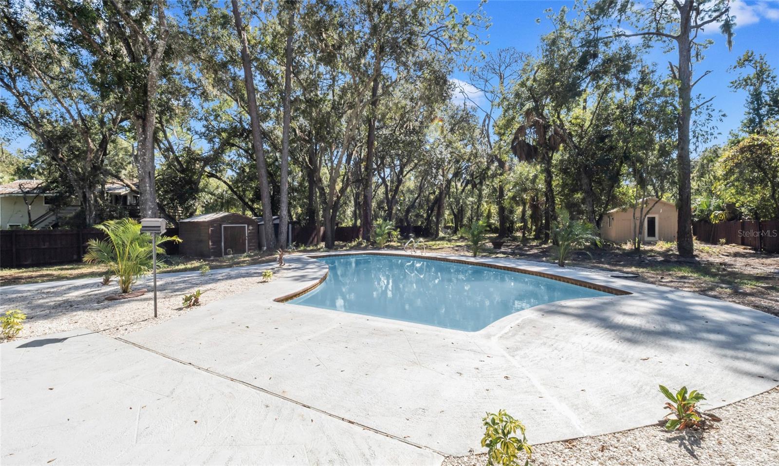 Image 41 of 46 For 4602 Lithia Pinecrest Road