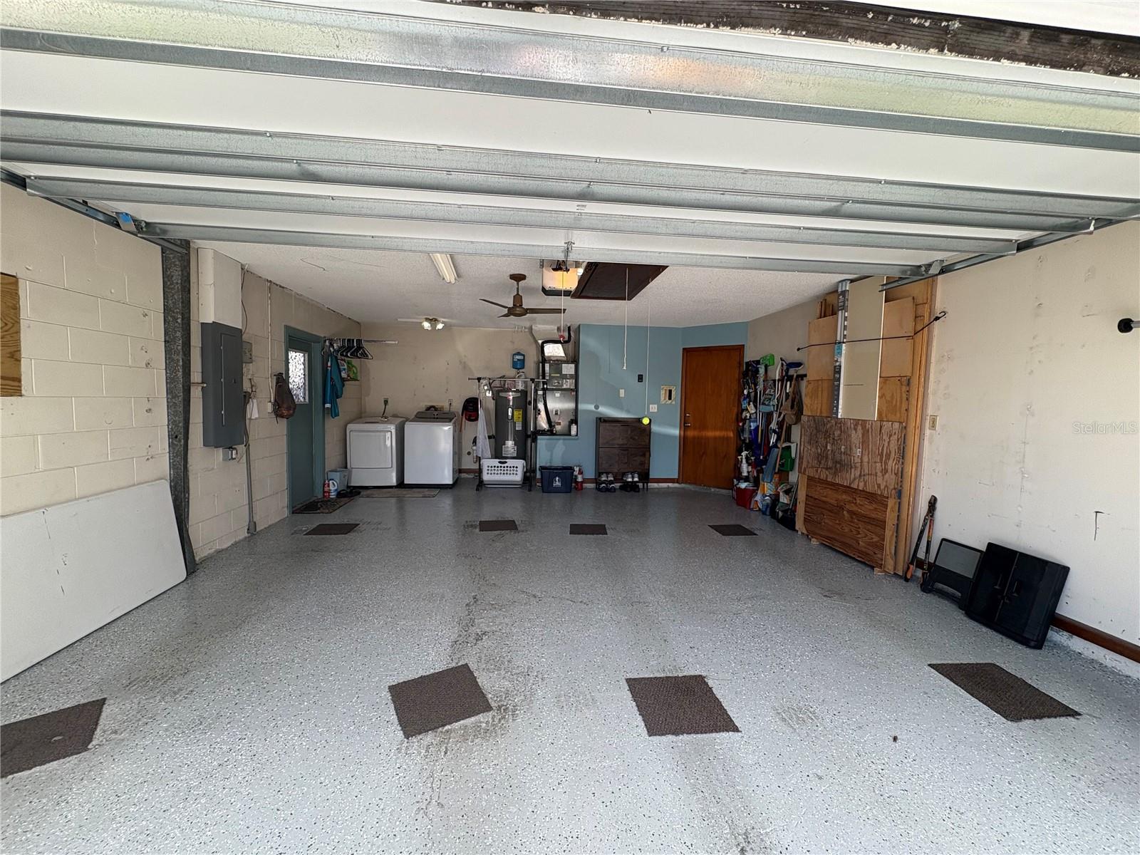 Listing photo id 33 for 6457 Samoa Drive