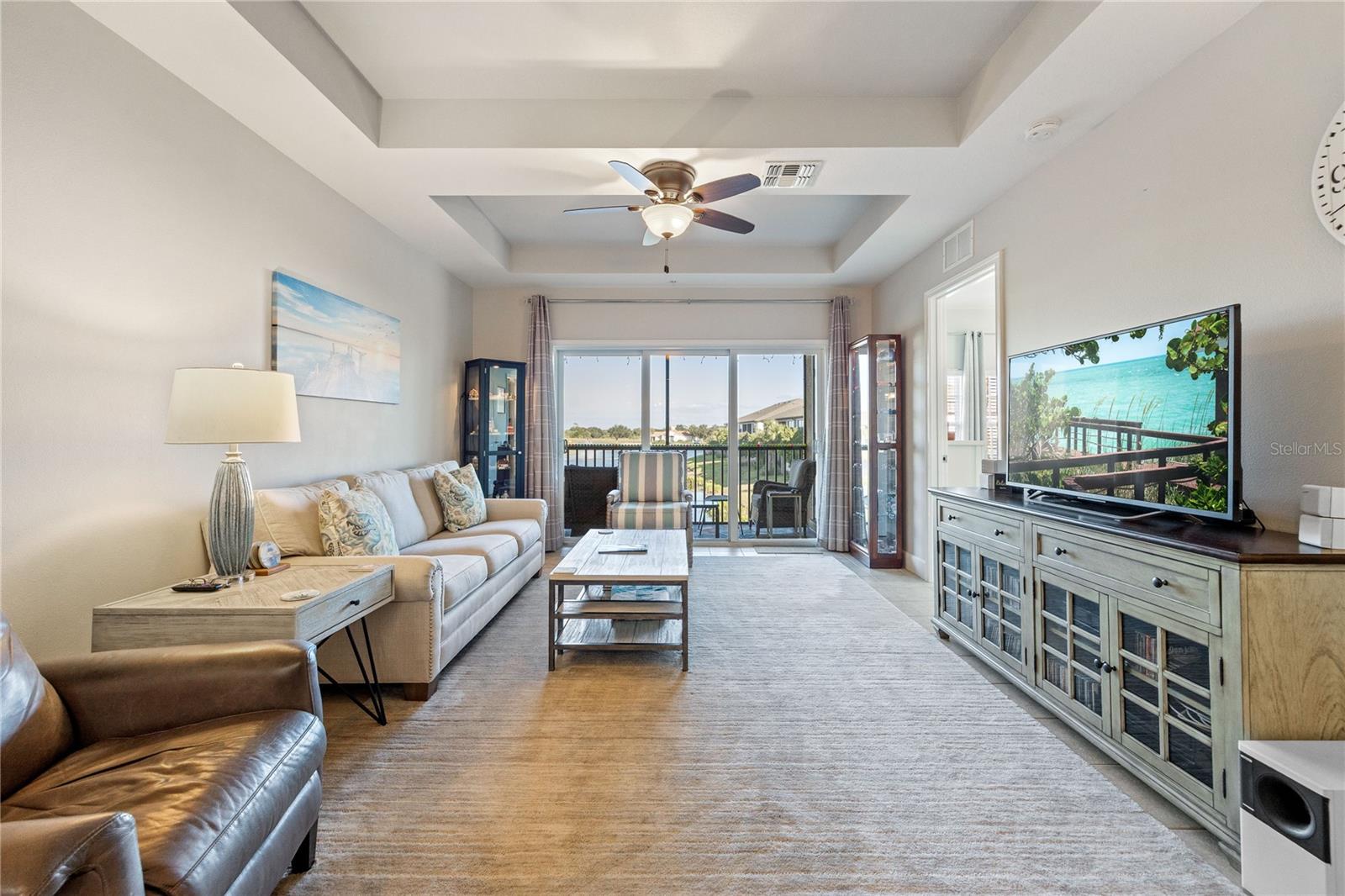 Image 13 of 47 For 23301 Collina Way 124