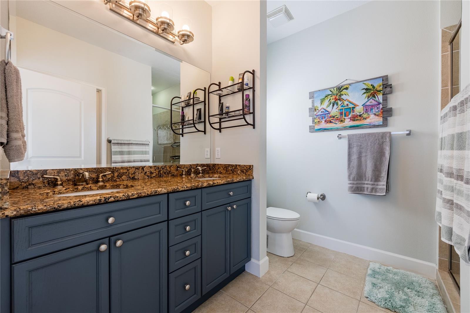 Image 20 of 47 For 23301 Collina Way 124