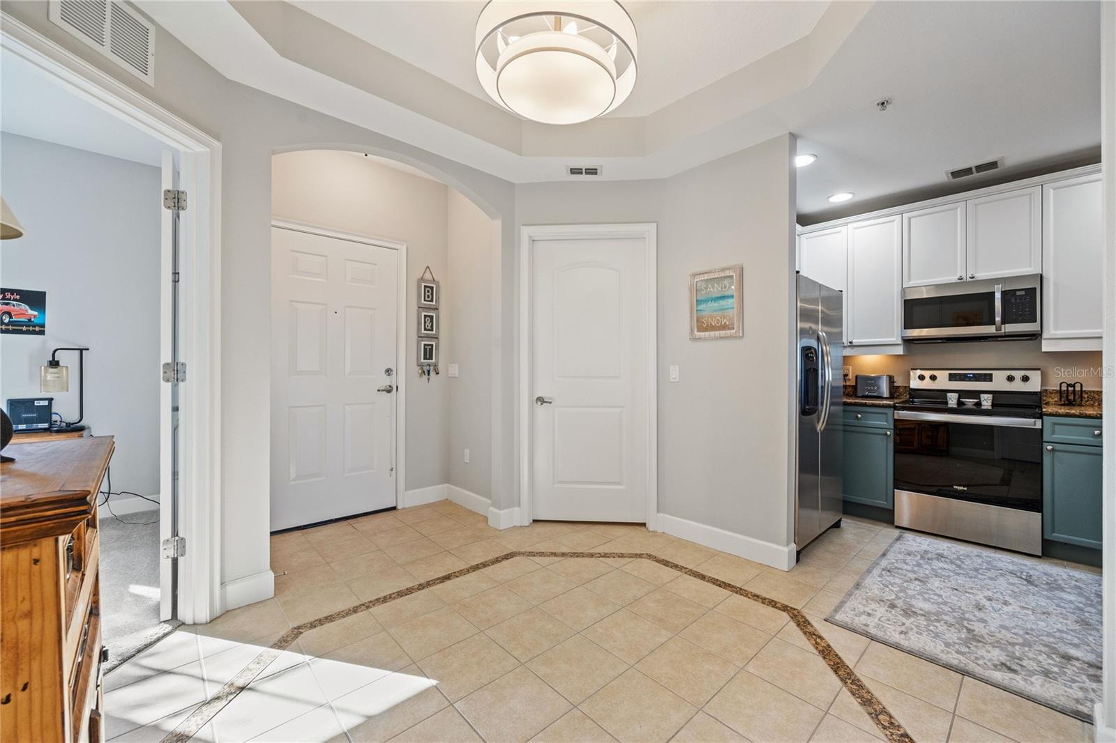 Image 4 of 47 For 23301 Collina Way 124