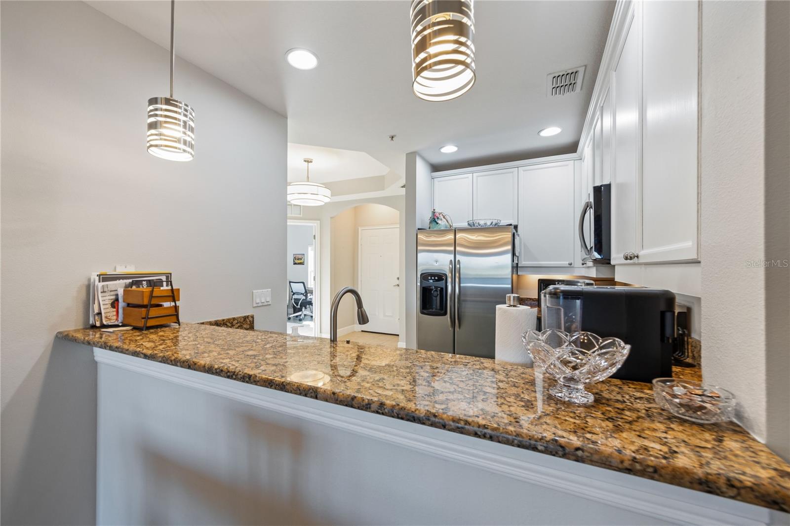 Image 9 of 47 For 23301 Collina Way 124