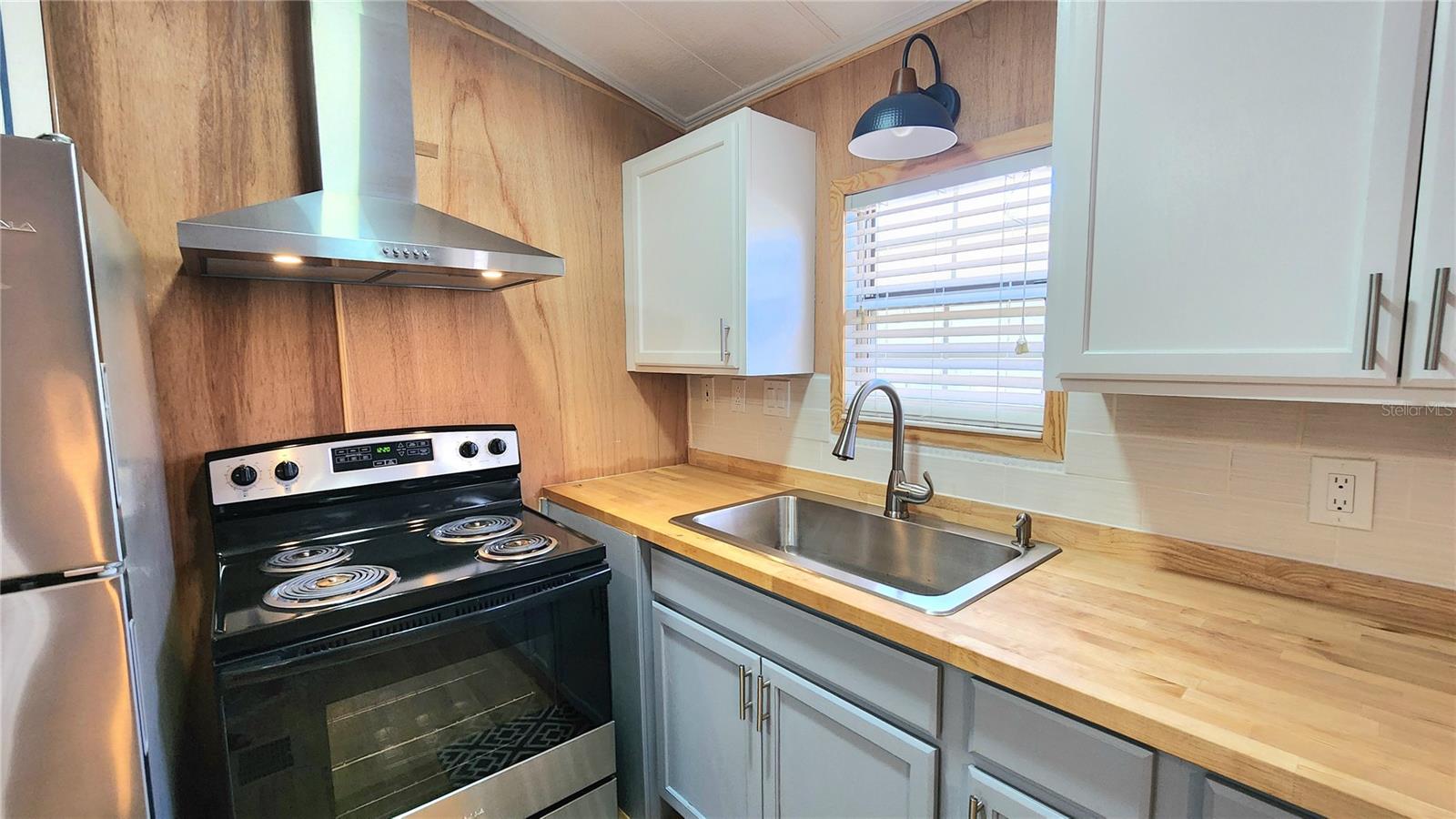 Image 14 of 48 For 3333 26th Avenue E 1090