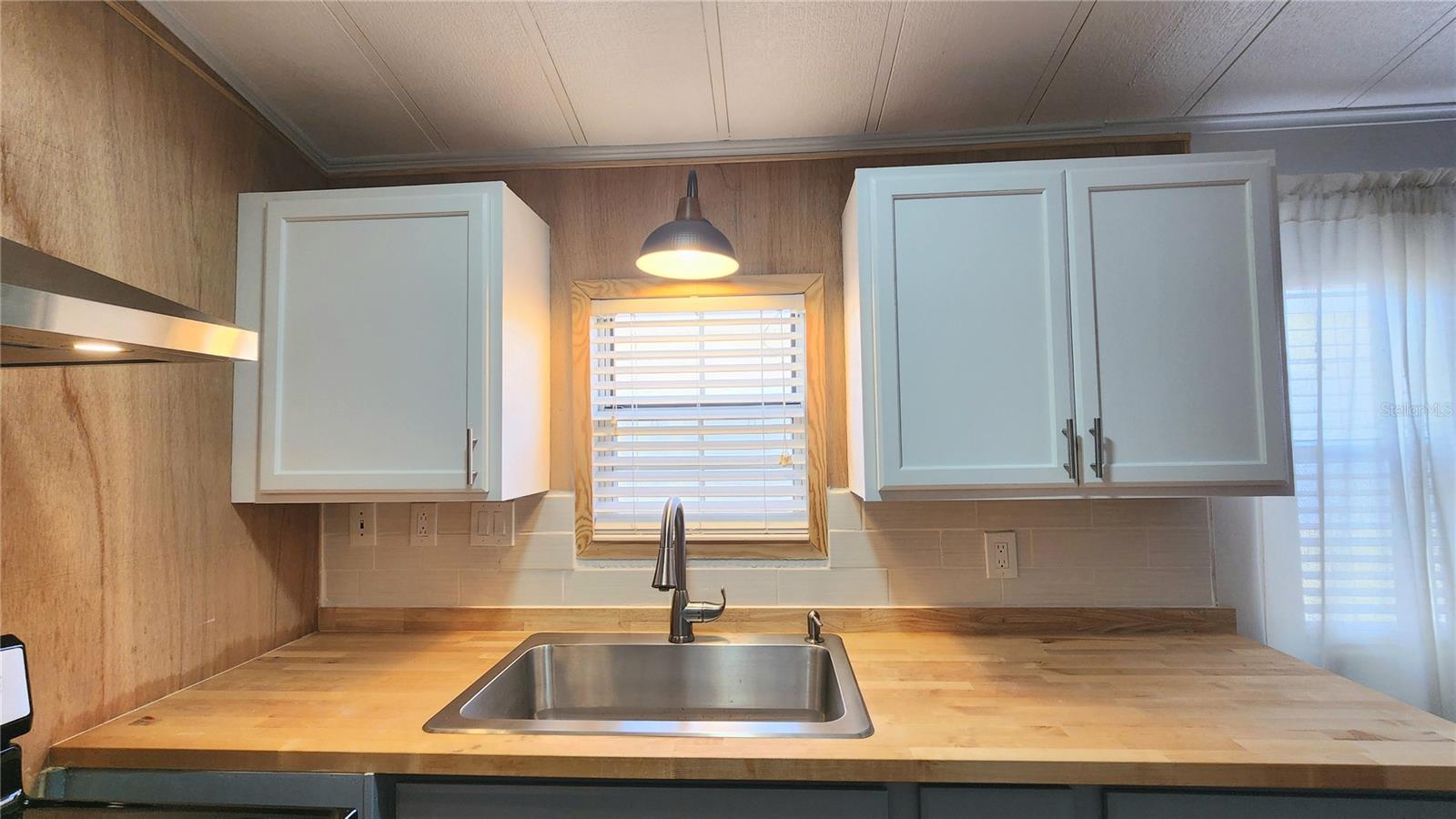 Image 15 of 48 For 3333 26th Avenue E 1090