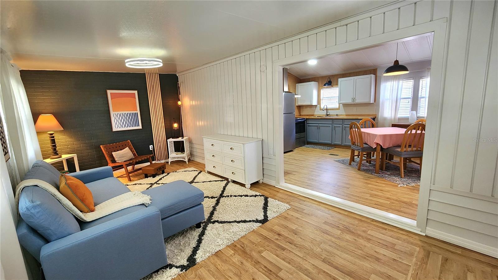 Image 5 of 48 For 3333 26th Avenue E 1090