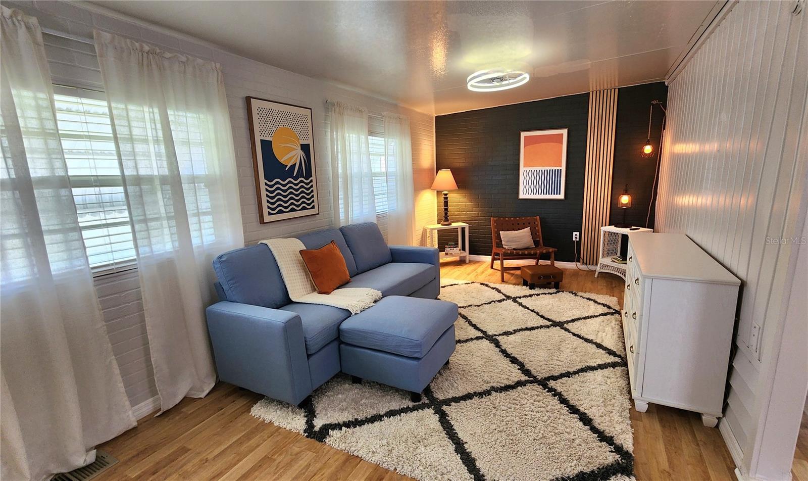 Image 7 of 48 For 3333 26th Avenue E 1090