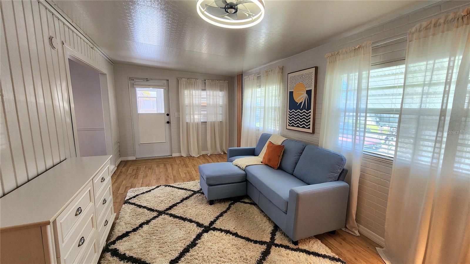 Image 8 of 48 For 3333 26th Avenue E 1090