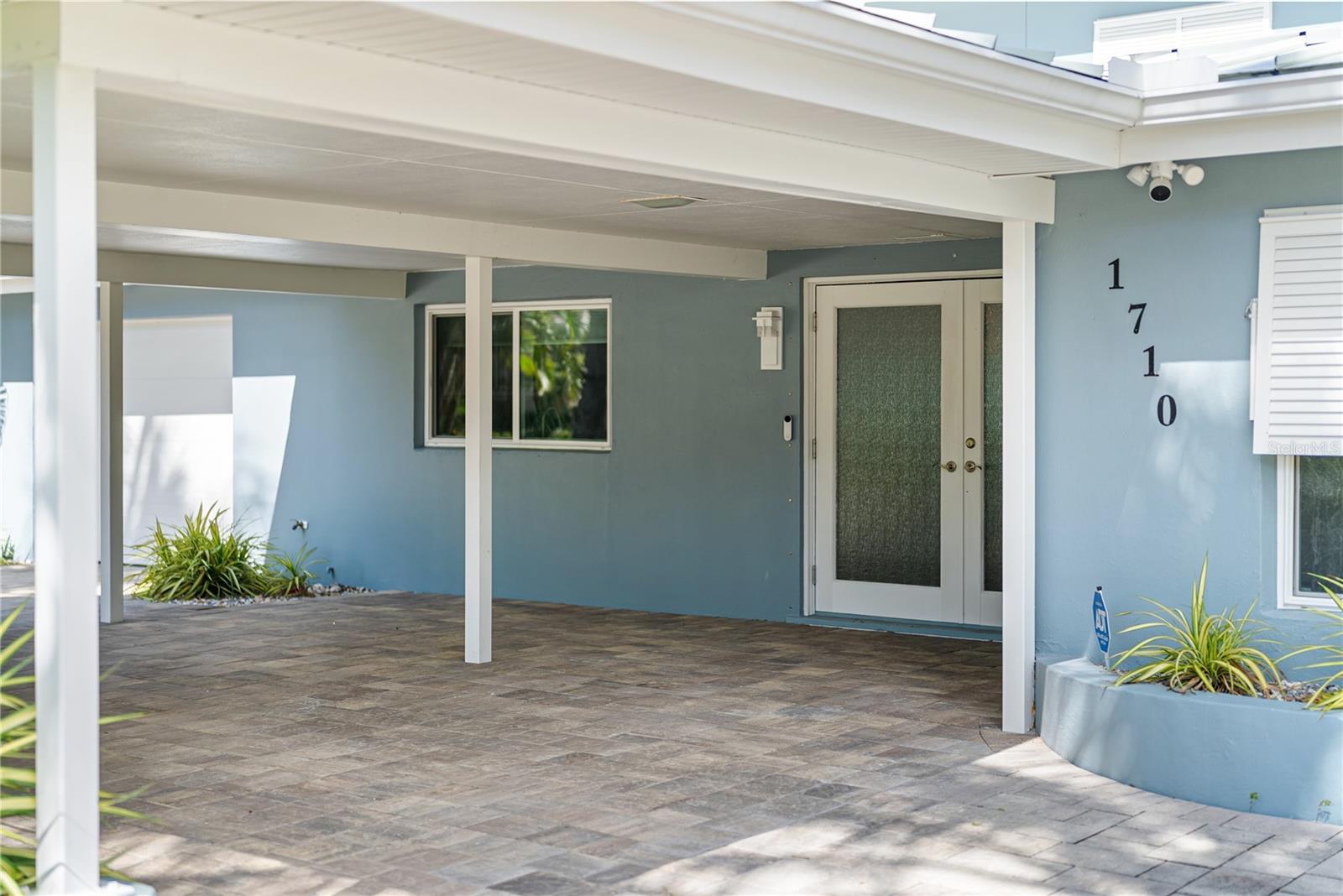 Image 13 of 75 For 1710 Point Pleasant Avenue W