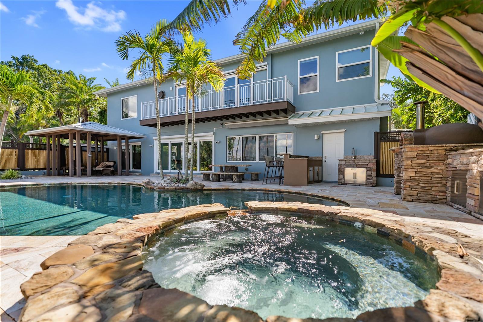 Image 14 of 75 For 1710 Point Pleasant Avenue W