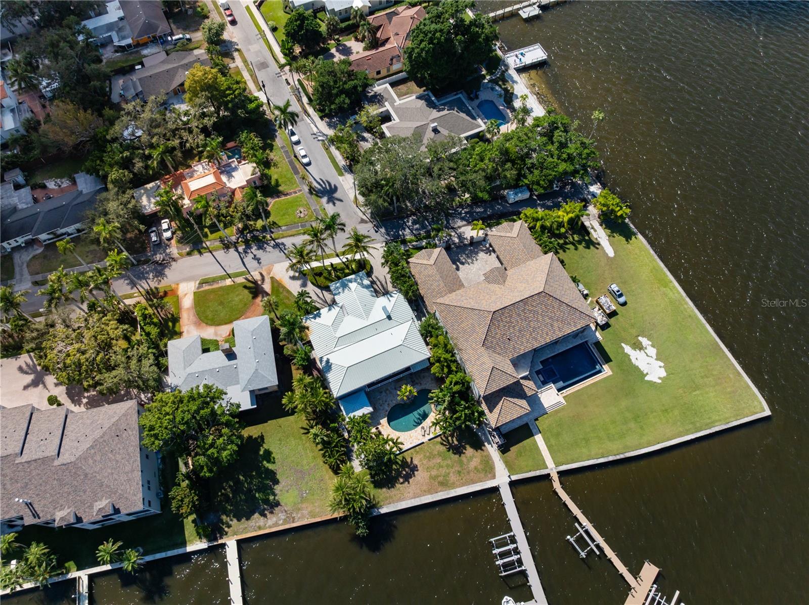 Image 15 of 75 For 1710 Point Pleasant Avenue W