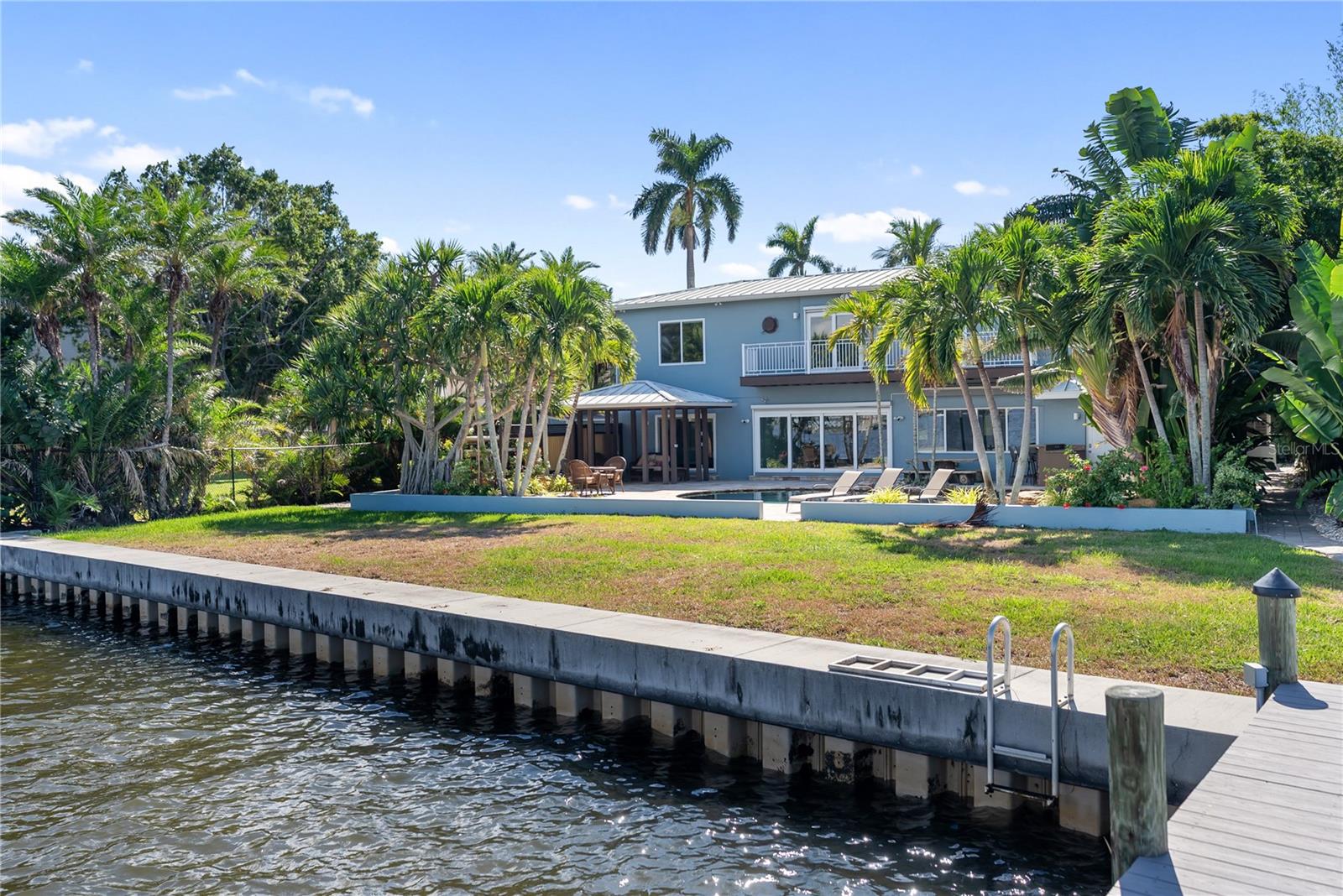 Image 2 of 75 For 1710 Point Pleasant Avenue W