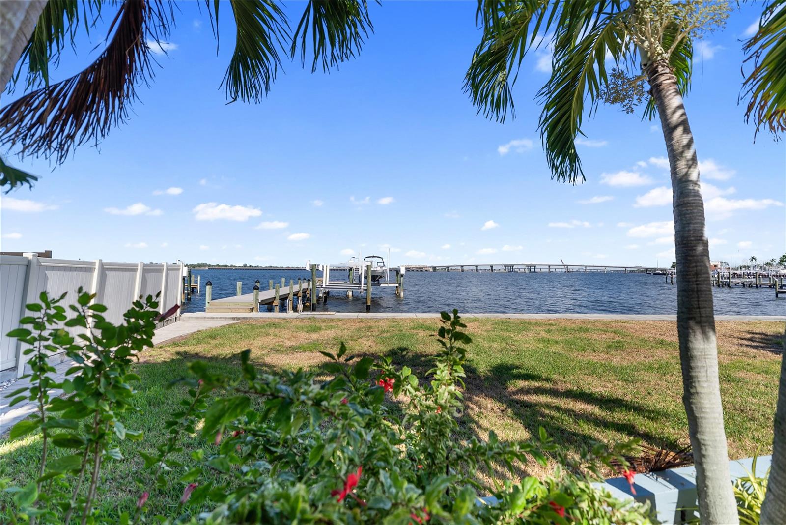 Image 20 of 75 For 1710 Point Pleasant Avenue W