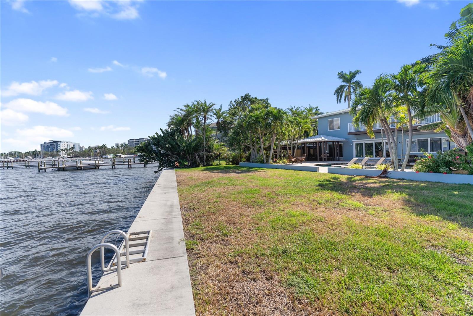 Image 25 of 75 For 1710 Point Pleasant Avenue W