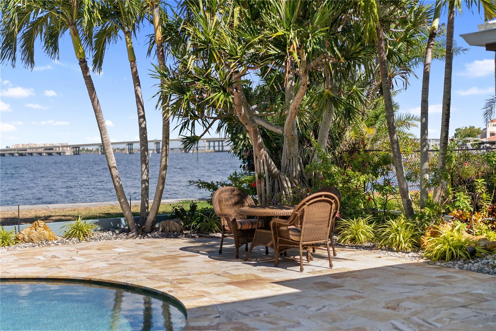 Image 32 of 75 For 1710 Point Pleasant Avenue W