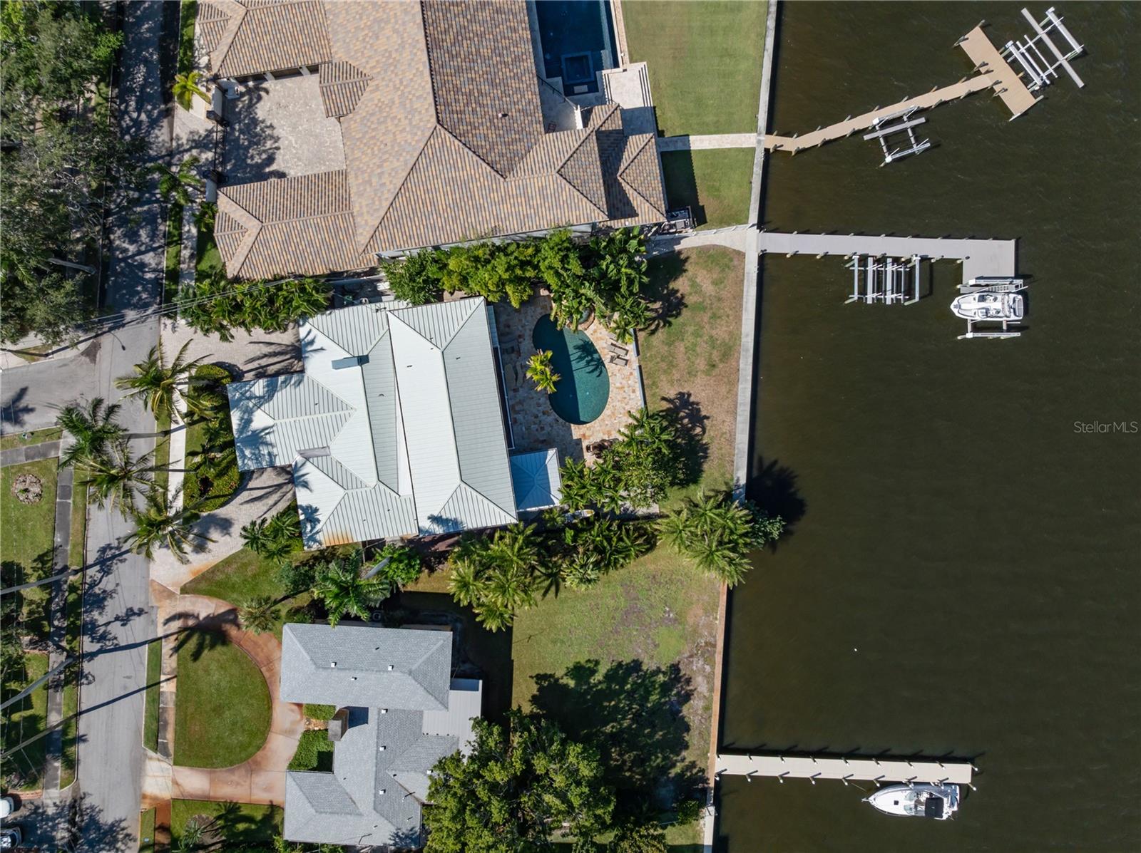 Image 34 of 75 For 1710 Point Pleasant Avenue W