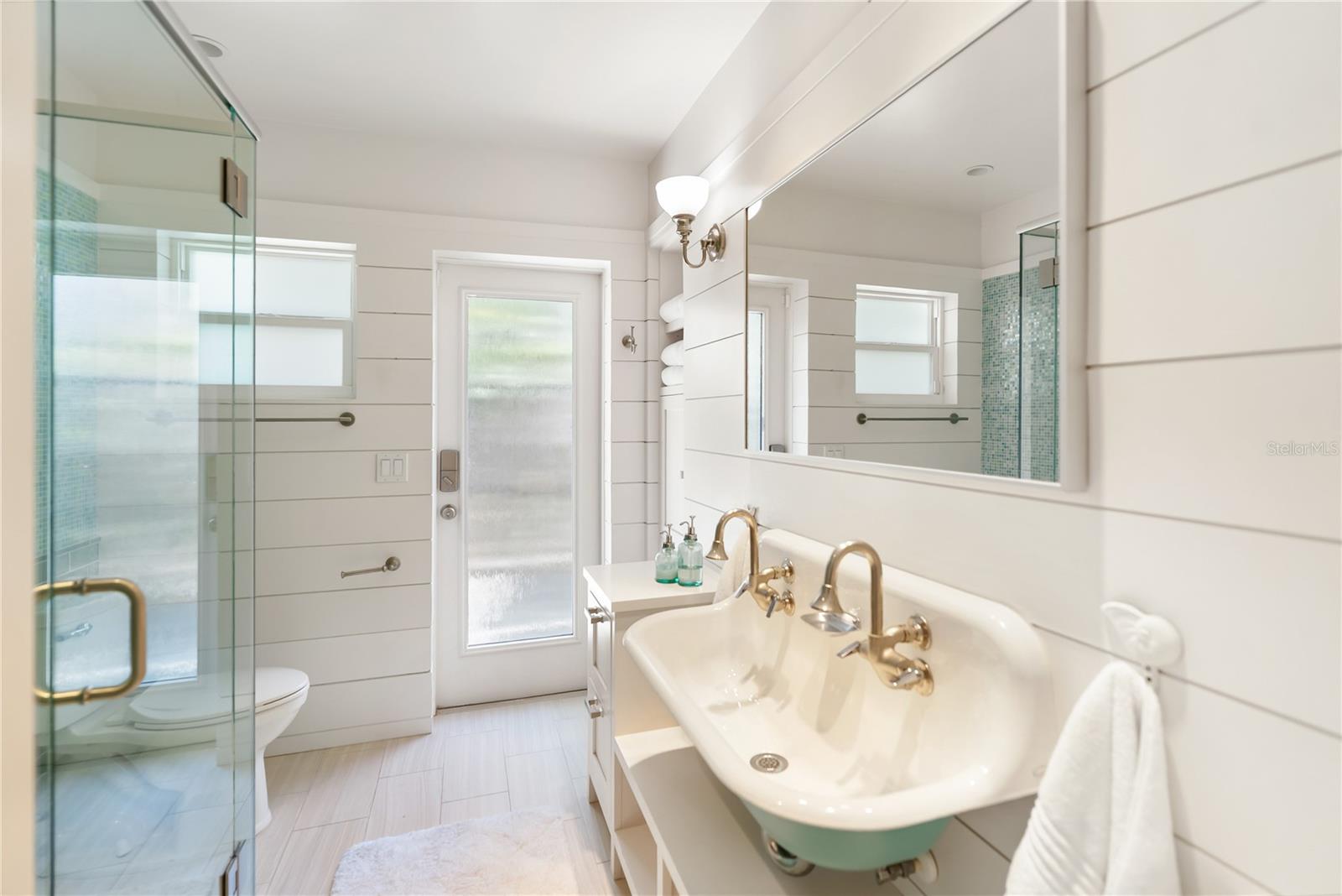 Image 62 of 75 For 1710 Point Pleasant Avenue W