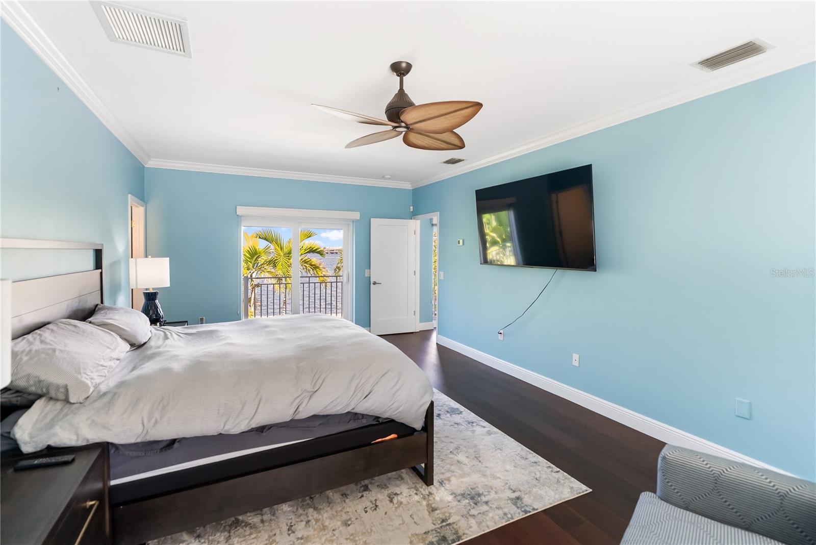 Image 63 of 75 For 1710 Point Pleasant Avenue W