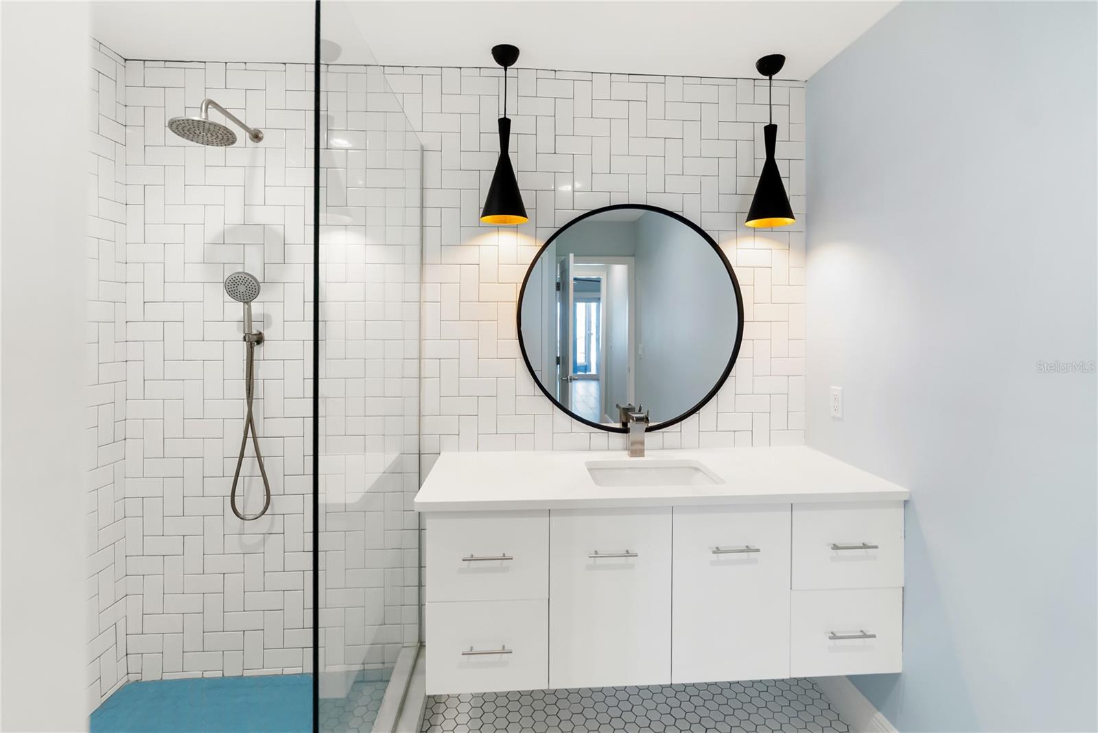 Image 65 of 75 For 1710 Point Pleasant Avenue W