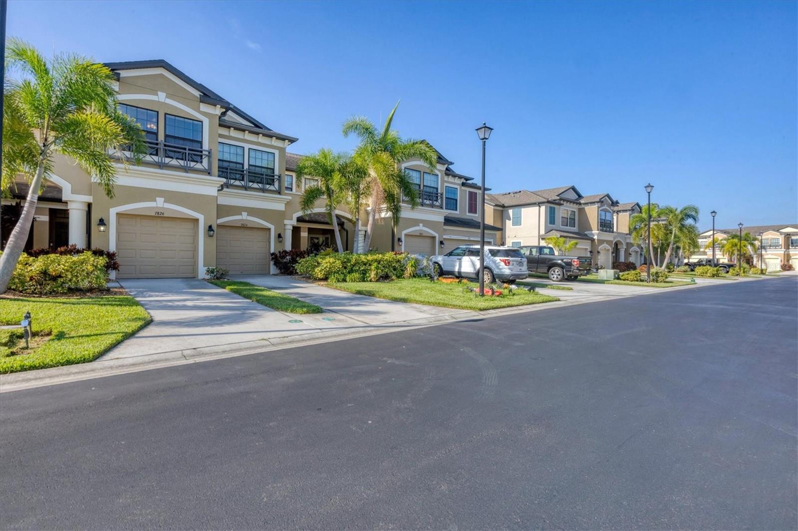 Image 2 of 46 For 7826 52nd Terrace E