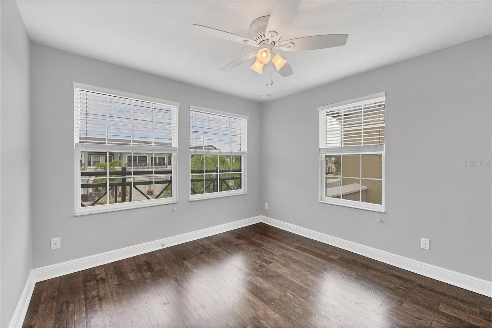 Image 29 of 46 For 7826 52nd Terrace E