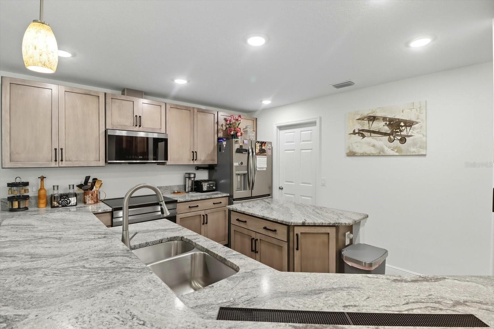 Image 18 of 43 For 5032 Crossgate Point