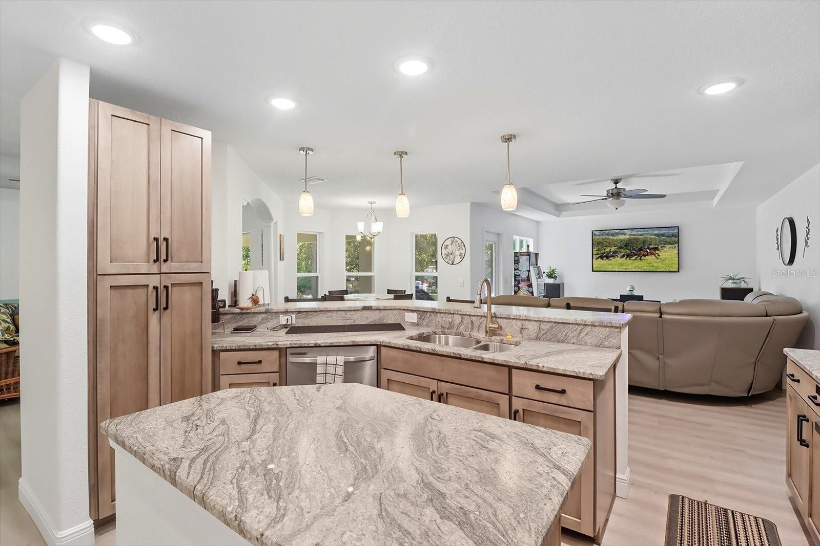 Image 19 of 43 For 5032 Crossgate Point