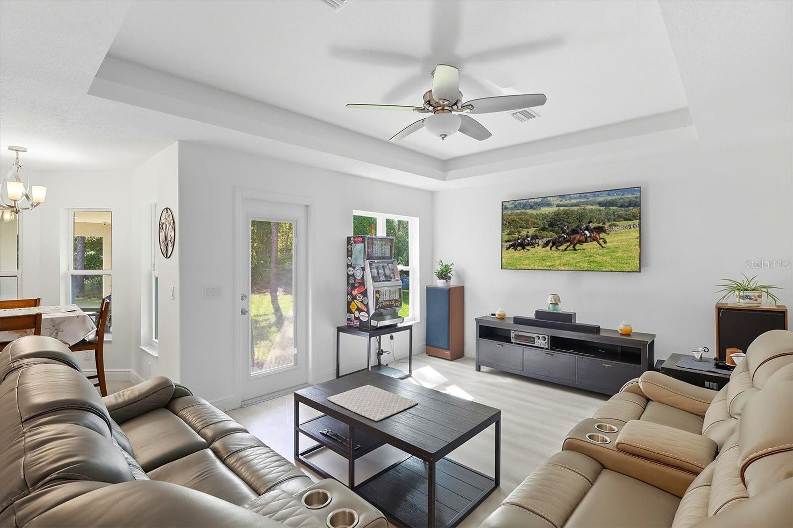 Image 22 of 43 For 5032 Crossgate Point