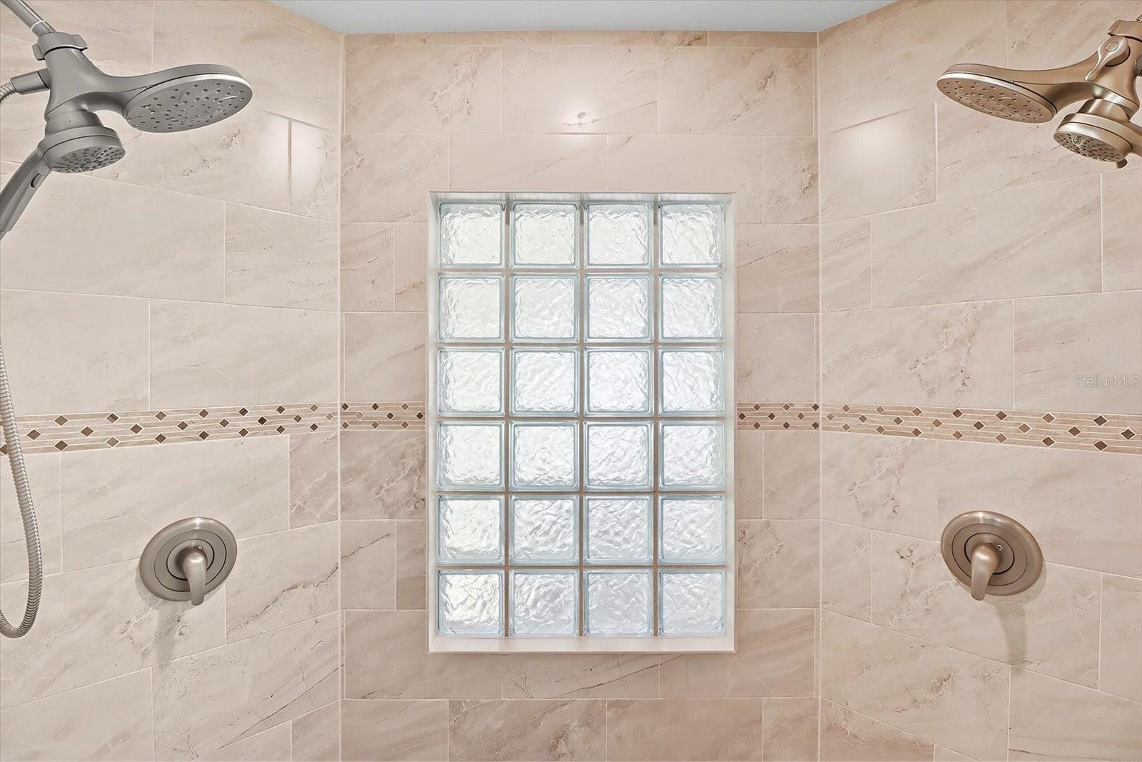 Image 28 of 43 For 5032 Crossgate Point