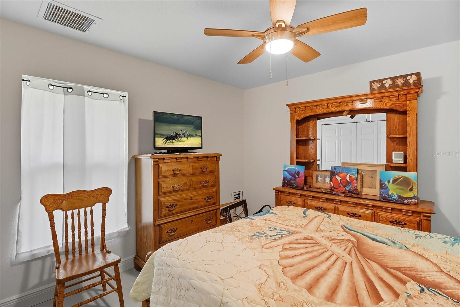 Image 32 of 43 For 5032 Crossgate Point