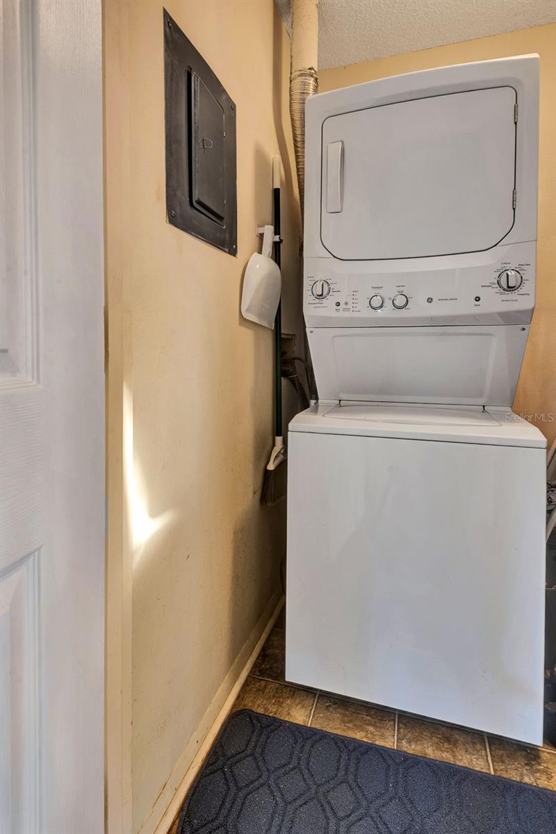 Image 25 of 45 For 2721 72nd Street Court W