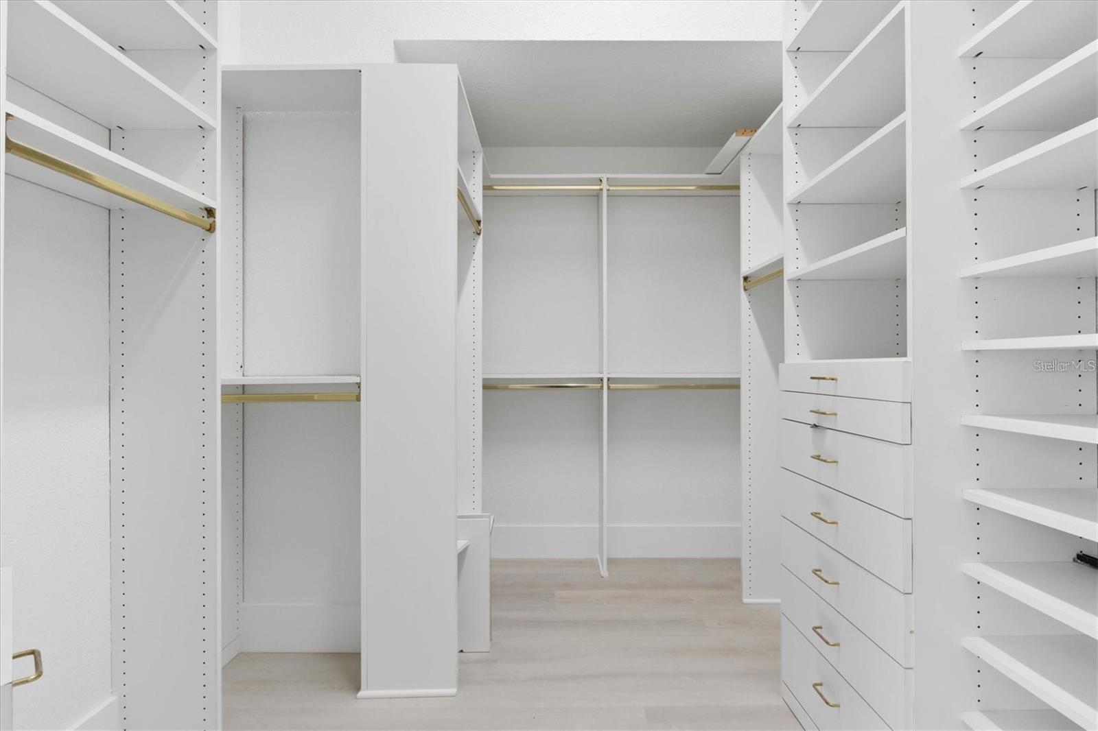 Image 23 of 60 For 7217 Churston Lane