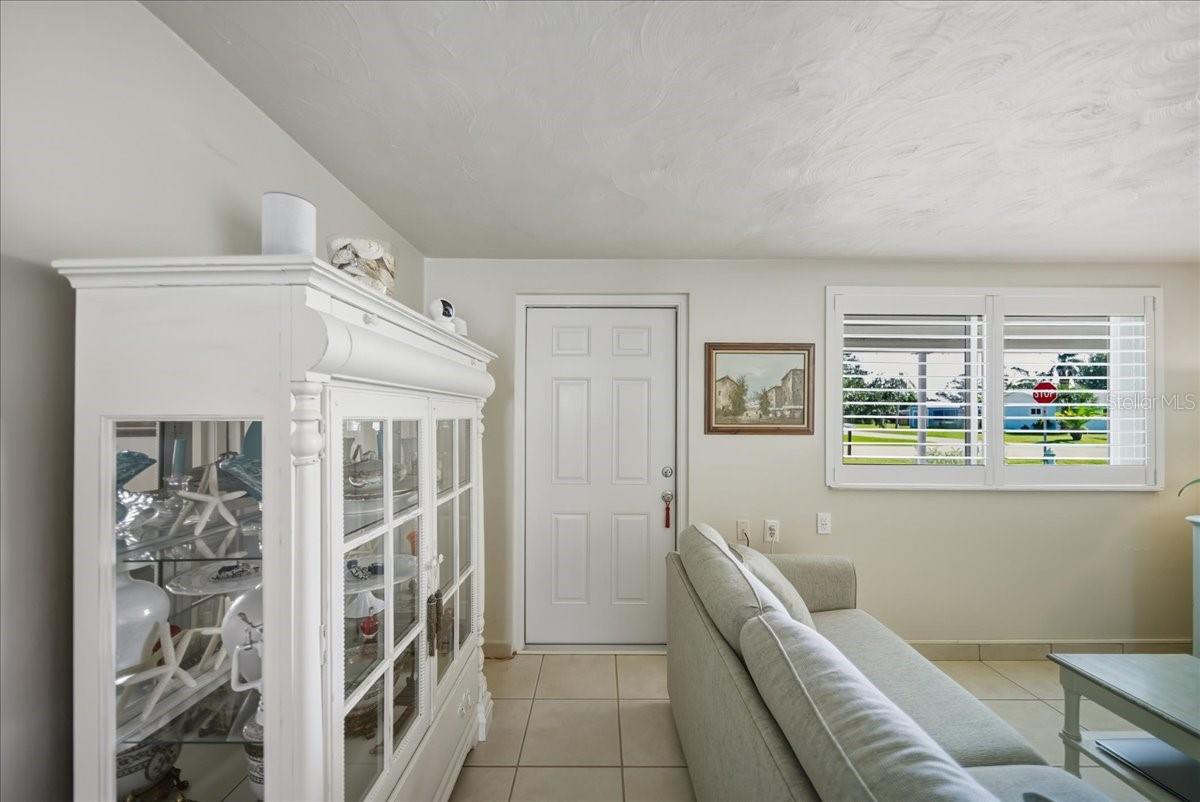 Image 10 of 38 For 2830 10th Street