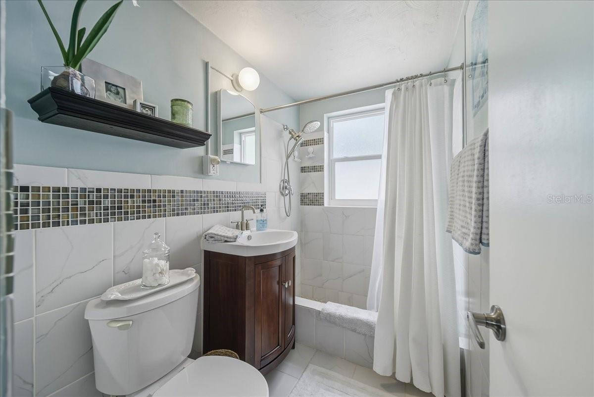 Image 23 of 38 For 2830 10th Street