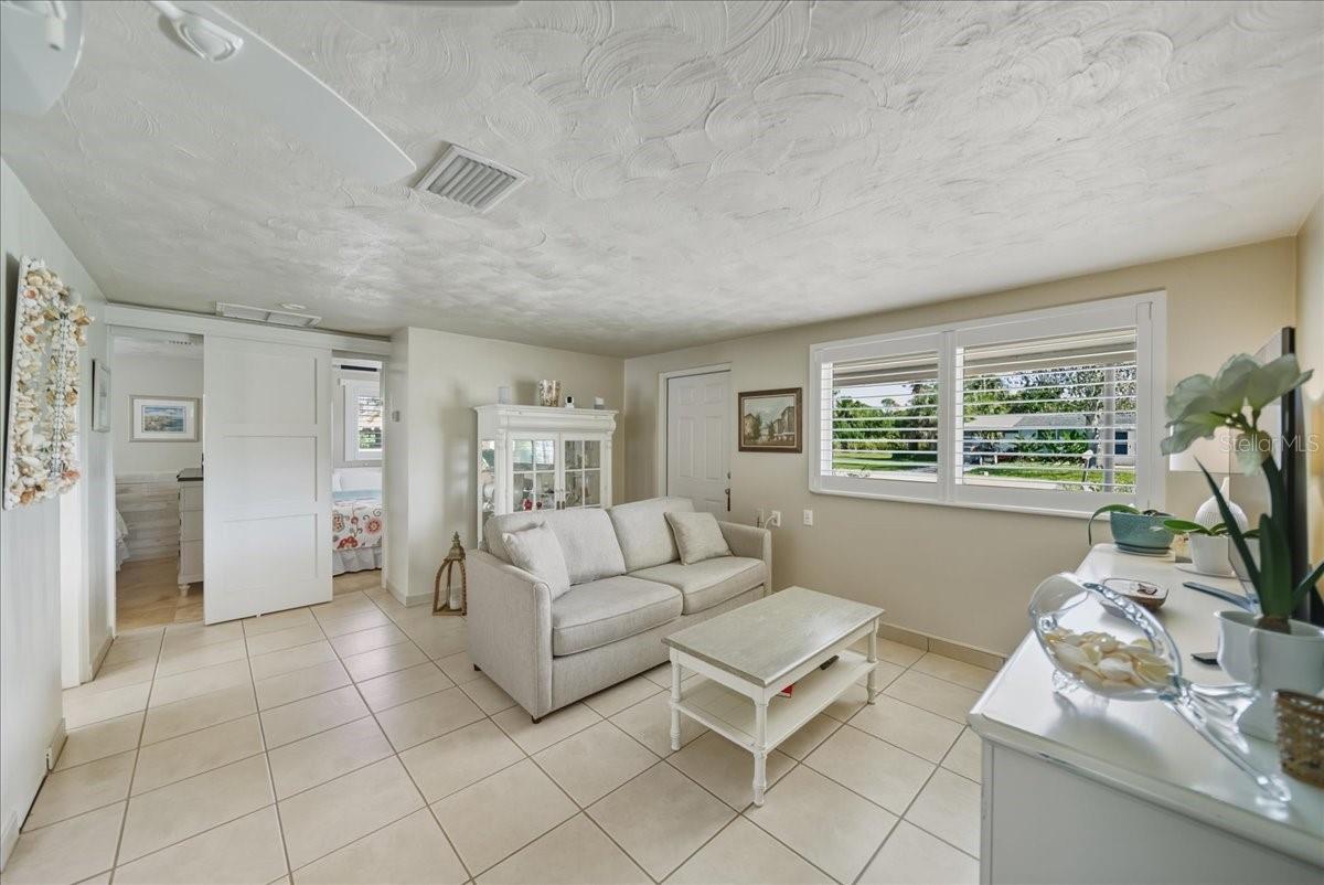 Image 7 of 38 For 2830 10th Street