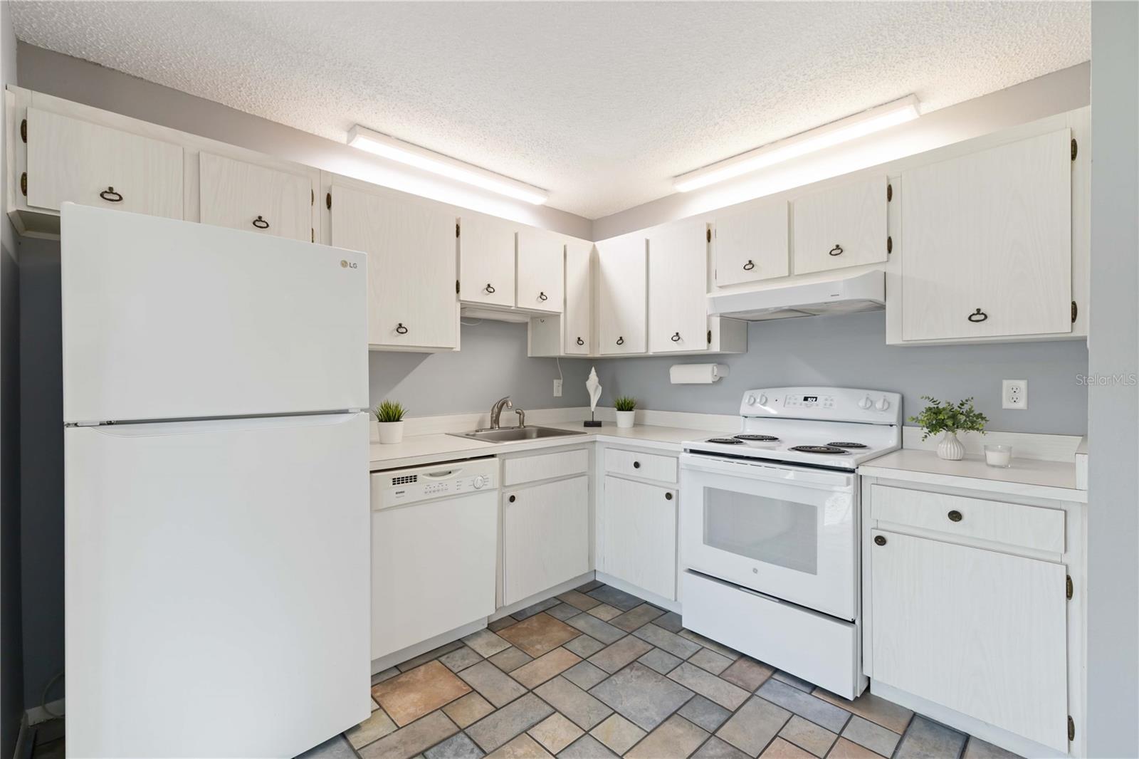 Image 12 of 34 For 4001 38th Avenue Drive W 4001