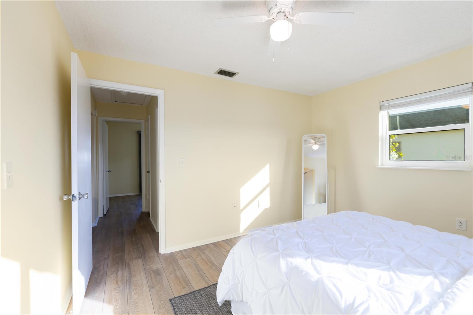 Image 22 of 34 For 4001 38th Avenue Drive W 4001